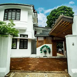 Hostel Lost & Found -, Colombo